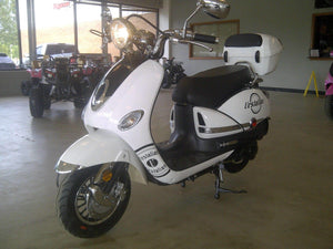 New 170cc - Dongfang 200 Vestalian - Vespa Style Scooter - Free Shipping scooters Wholesale ATV white 